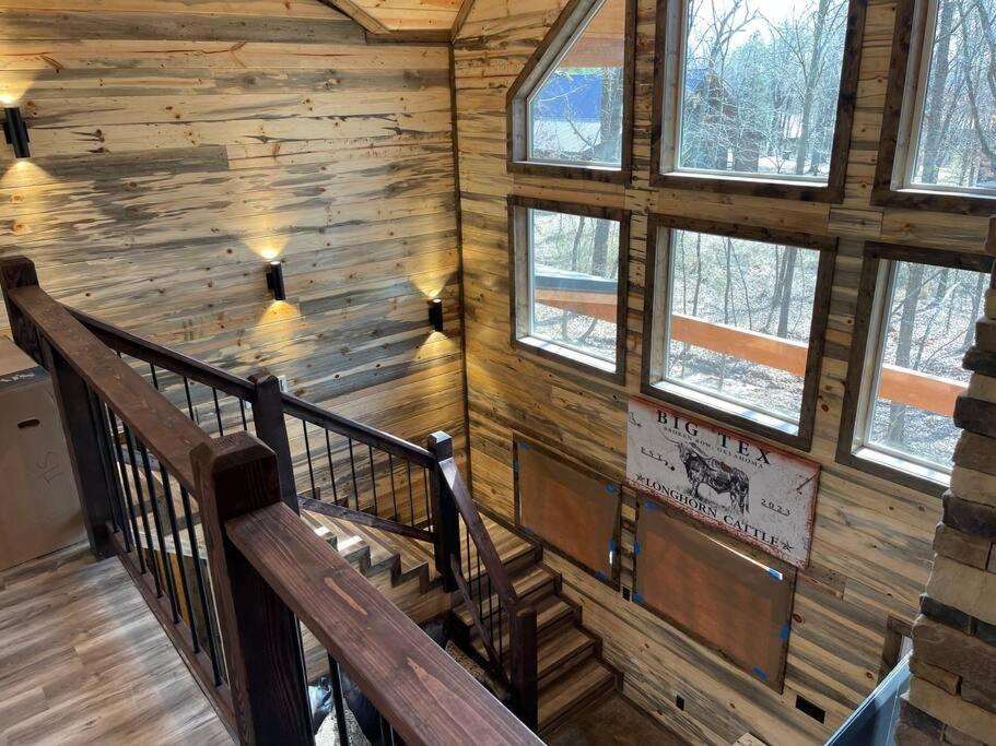The Big Tex Luxury Is Epic Holiday home Broken Bow